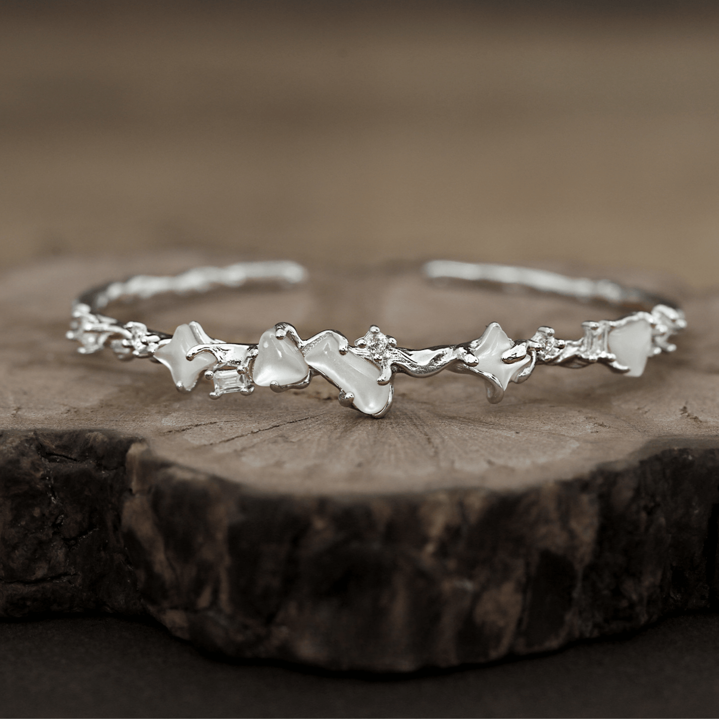 Bracelet en nacre et zircon